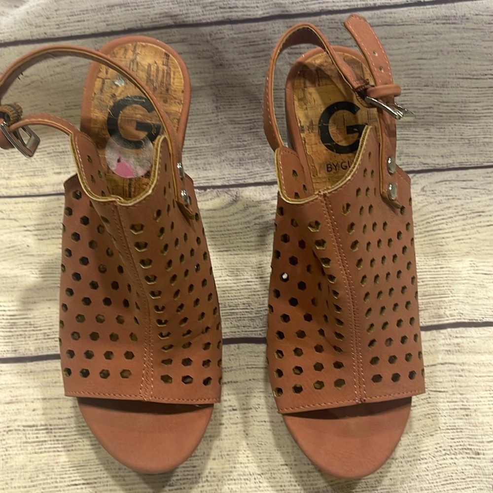 GUESS PINK PLATFORM WEDGE SANDAL